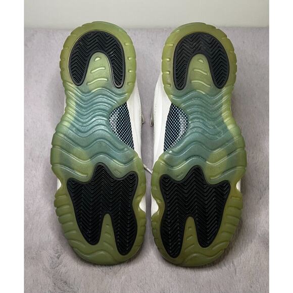 Jordan 11 Retro High Legend Blue US 7Y (Authentic & Great Condition- No Damage) - Picture 9 of 9